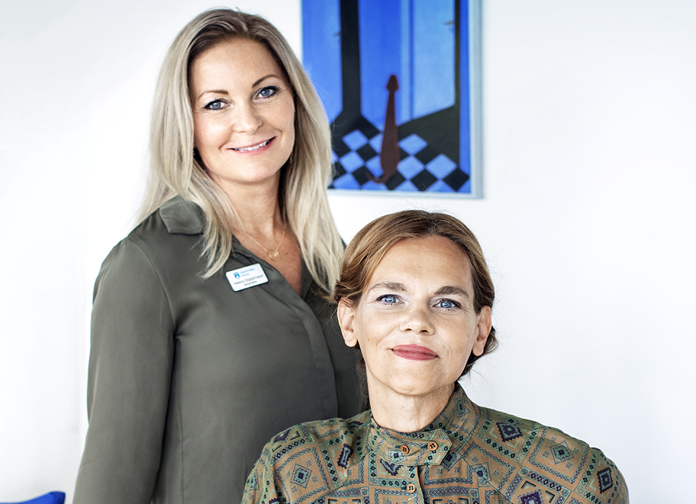 Helena Stigbjörnsson, behandlare i relationsvåldsteamet och Elin Holmgren, samordnare i arbetet mot våld i nära relationer.