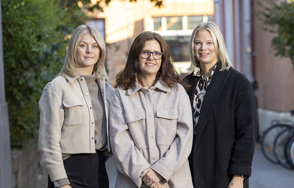Linnea Malmqvist, Kristine Gunnarsson och Nanna Hultberg trivs bra i Eskilstuna. Foto: Emelie Otterbeck